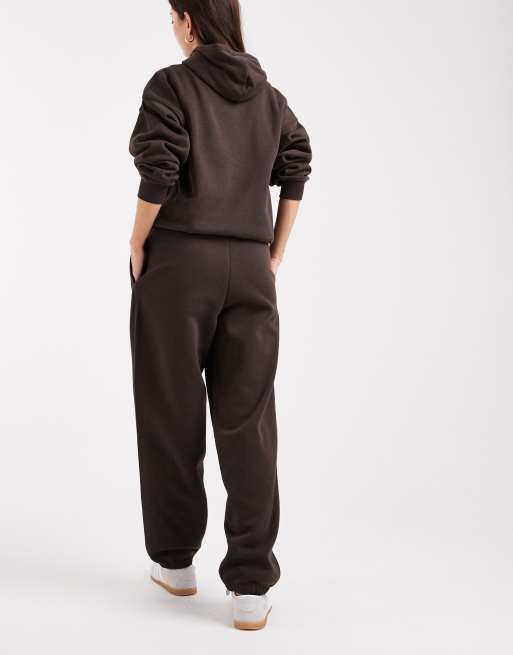 ONLY jersey cuffed jogger co-ord in brown