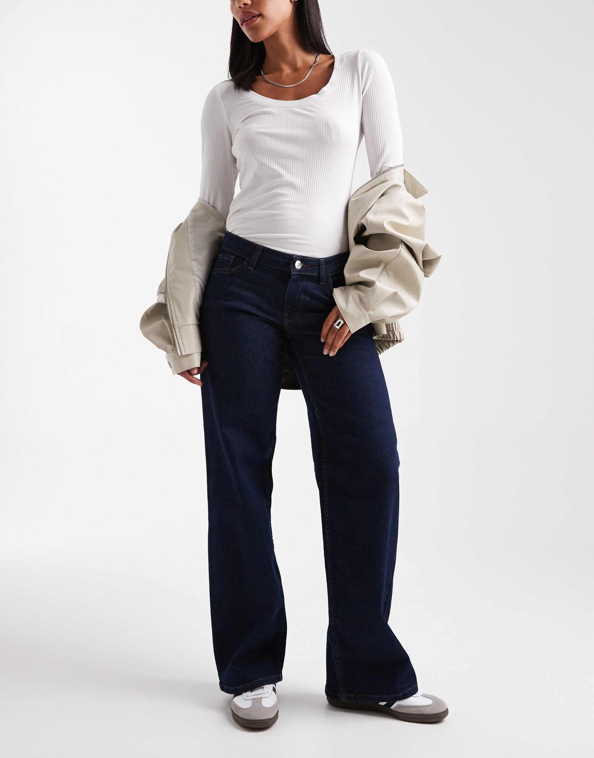 only judy low rise wide leg jeans in dark blue rinse