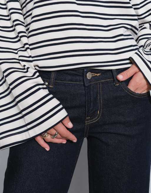 ONLY – Juicy – Weit geschnittene Jeans in indigoblauer Waschung mit hohem Bund und Kontrastnaht, 3 von 5