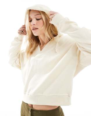 ONLY - Kapuzenpullover in Creme-Weiß