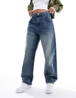 Only - Kayla - Schmal zulaufende Baggy-Jeans in blauer Bleach-Waschung mit hoher Taille