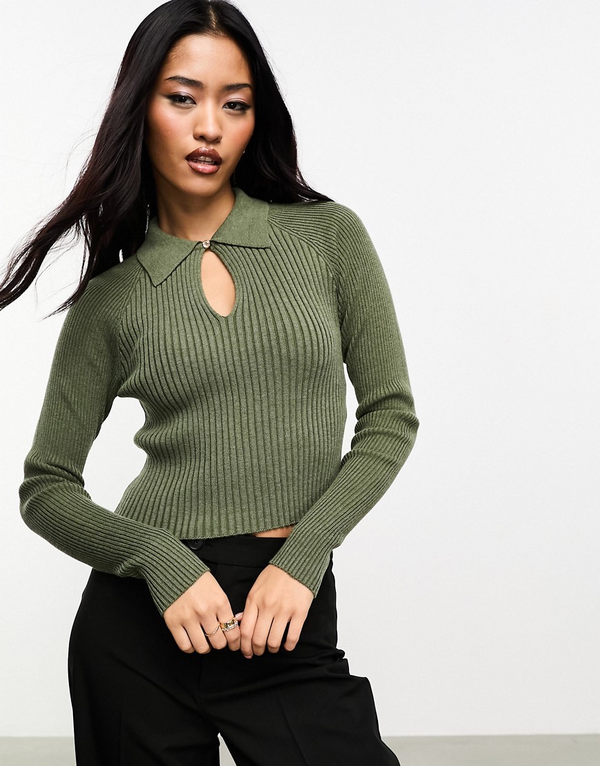 Only Keyhole Detail Polo Top In Sage-green