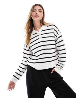 knit polo in black and white stripes-Brown