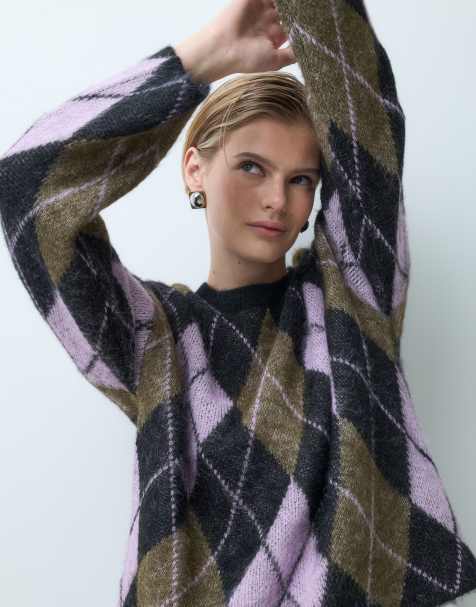 ONLY knitted jumper in khaki argyle - view 1