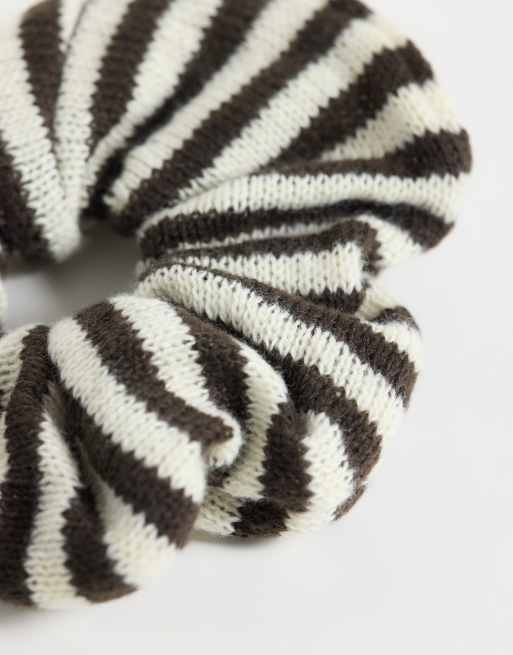 ONLY knitted scrunchie in brown and cream stripe, 2 of 3