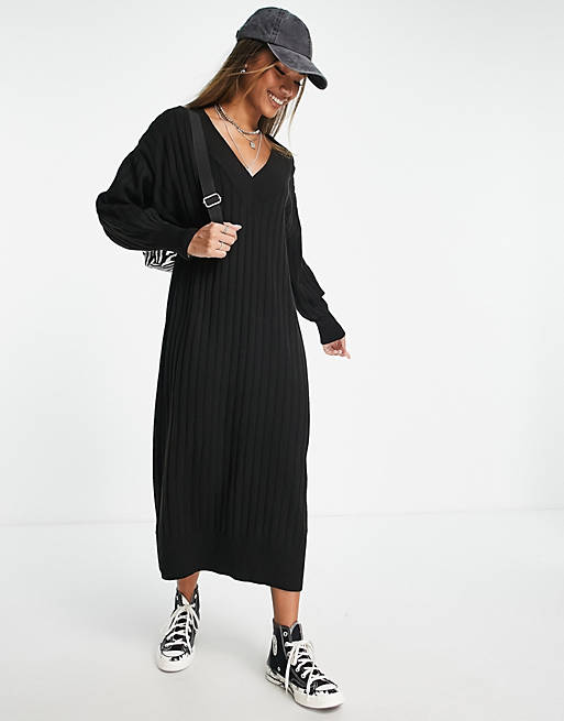 Only knitted v neck maxi dress in black