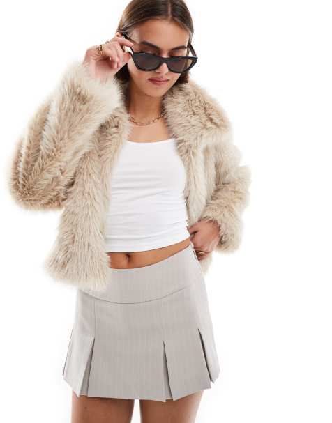 ONLY - Kort beige jakke i imiteret pels - view 1