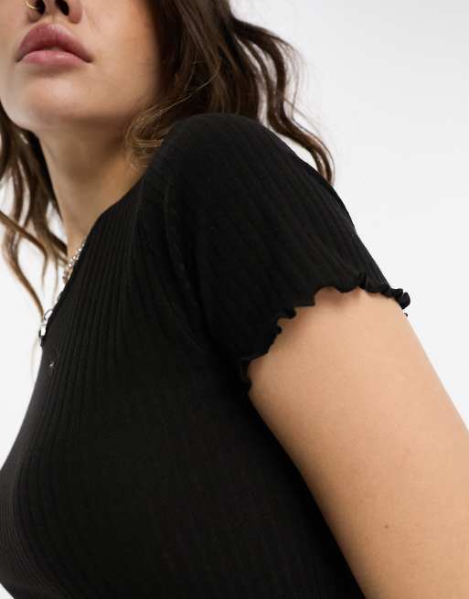Only – Kurz geschnittenes T-Shirt in Schwarz mit Kräuselsaum , 2 von 4