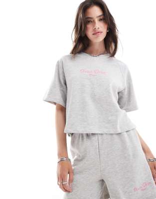 ONLY - Kurzärmliges Boxy Fit Sweat-Oberteil in Hellgrau mit Miami-Print, Kombiteil