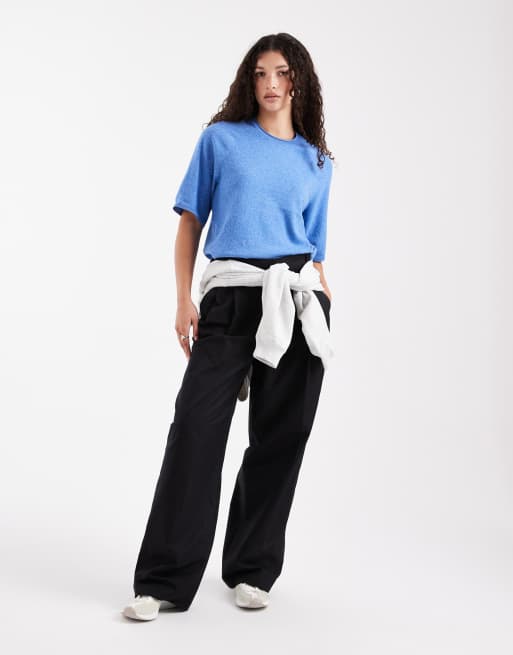 ONLY – Kurzärmliges, kastiges Strickoberteil in Blau, 2 von 4
