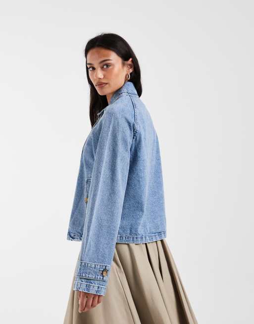 ONLY – Kurzer Jeans-Trenchcoat in Hellblau, 4 von 4
