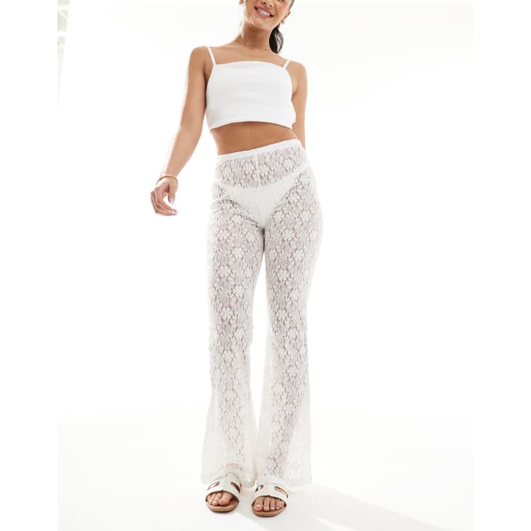207924140-1-white?$n_750w$&wid