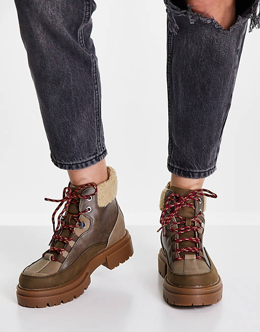 Only lace up ankle boots with borg trim in brown