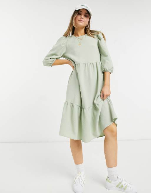 Only - Lagdelt smock-midikjole i salviegrøn