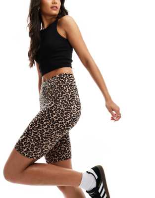 legging shorts in leopard print-Brown