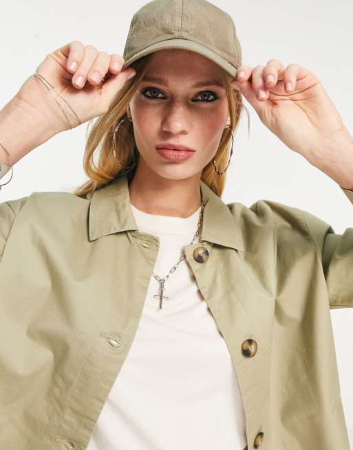 Only lightweight cargo shacket in beige, 3 of 4