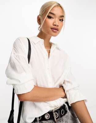 lightweight shirt in white