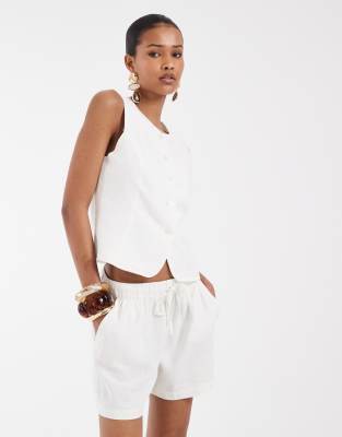 Linen 2