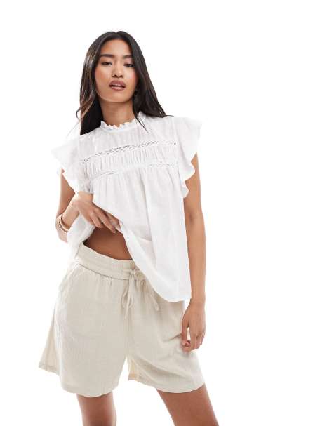 ONLY – Ljusbeige, strukturerade shorts med knytning framtill i linnelook, del av set - view 1
