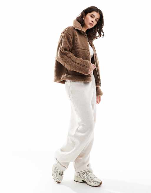 ONLY – Locker geschnittene Jacke aus Teddyfell in Hellbraun , 4 von 4
