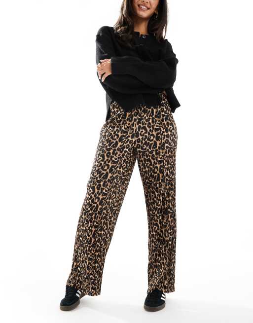ONLY – Locker sitzende Hose zum Überziehen mit Animal-Print, 3 von 5