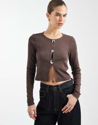 Only Long Sleeve Ribbed Top With Silver Button Detail In Brown