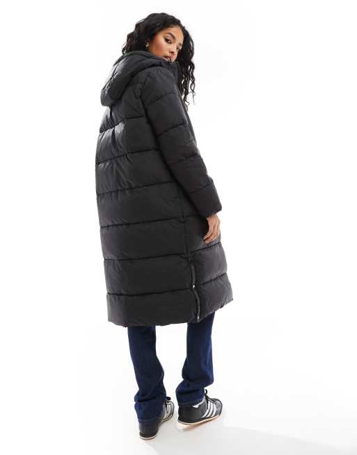ONLY longline puffer jacket in black 