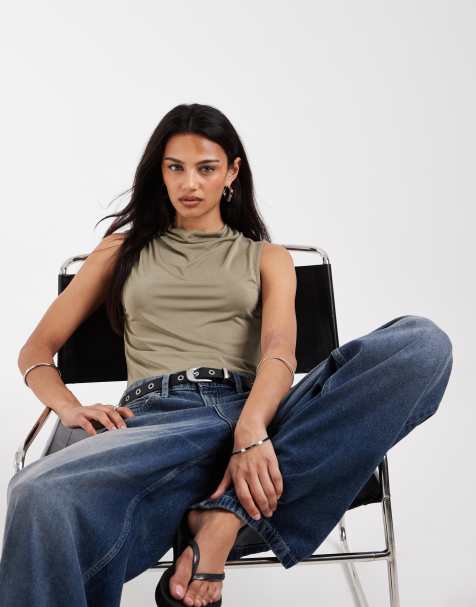 ONLY - Lys khakigrøn top med vandfaldsudskæring - view 1