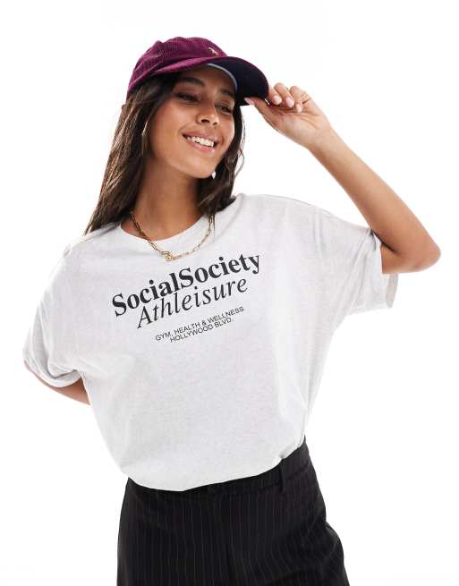 ONLY - Lysegrå top med 'Social Society'-print i firkantet pasform