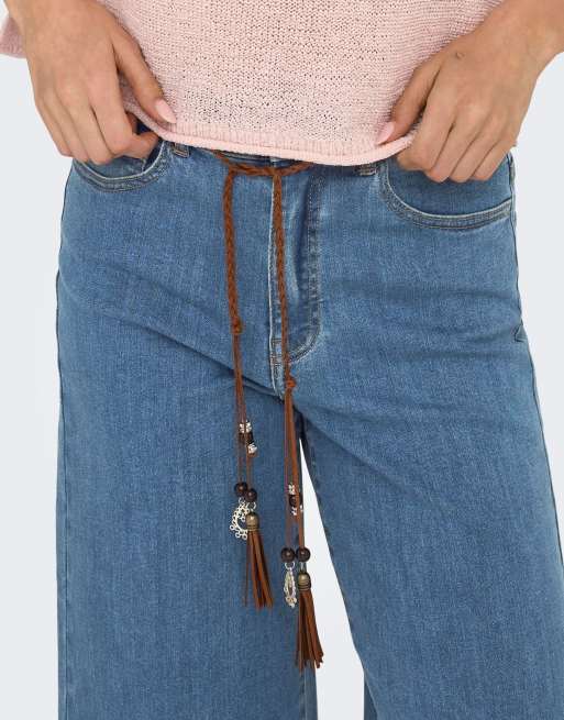 ONLY Madison vaqueros de talle alto, pernera ancha, tobilleros y con cinturón en denim azul, 5 de 7