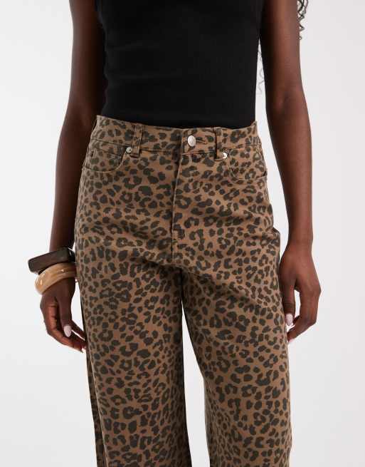 ONLY Madison vida jeans med brun djurmönstrad print, 4 av 5