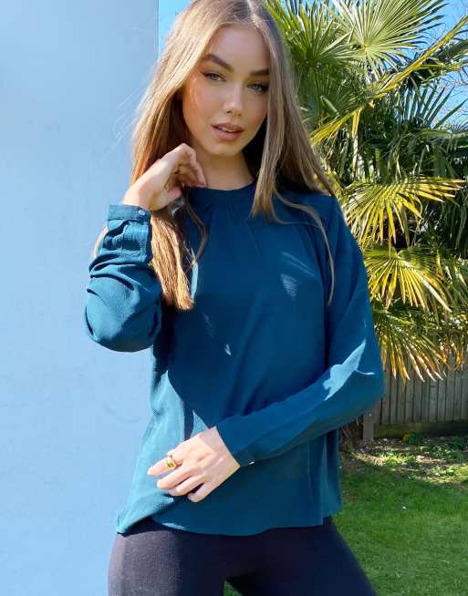 Only mallory long sleeve solid woven blouse in Green Gables ASOS