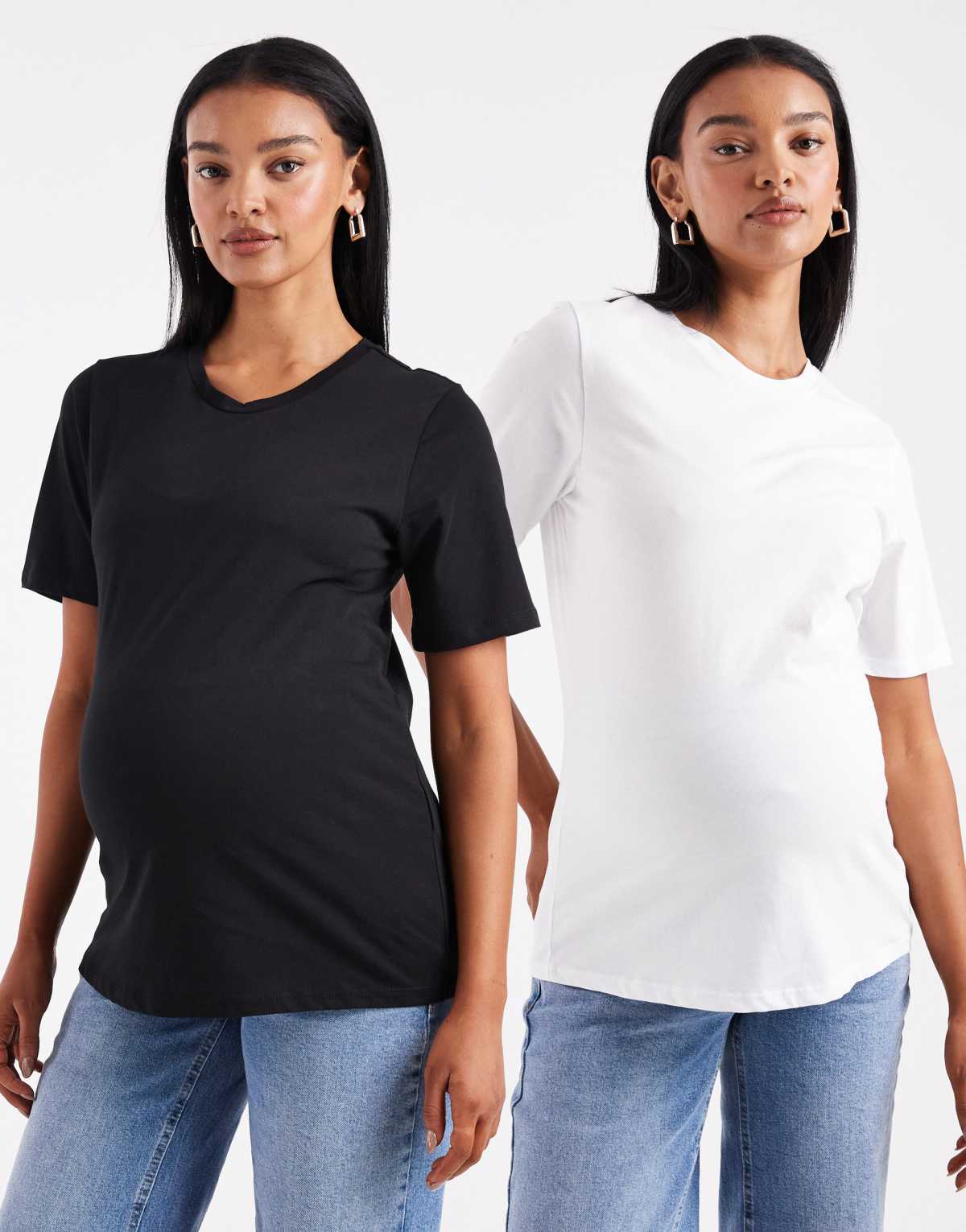 ONLY Maternity 2-pack t-shirts in black & white