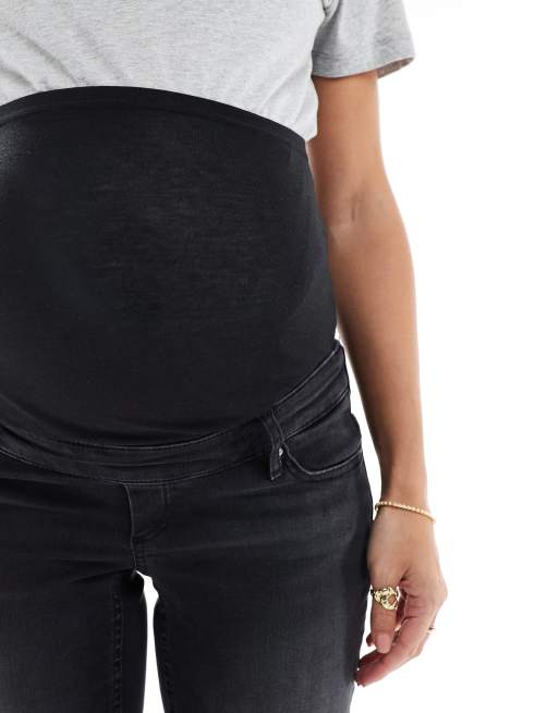 ONLY Maternity – Blush – Svarta, tvättade, skinny jeans med slitna kanter , 2 av 5