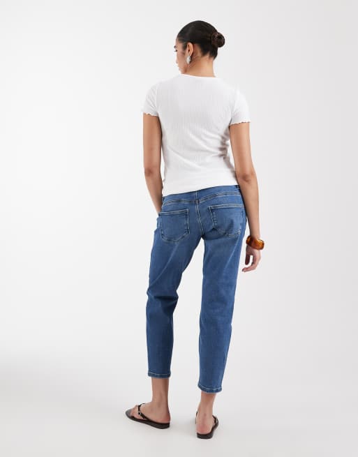 ONLY Maternity high waist mom ripped mom jeans in light blue , 3 of 5