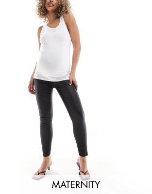 Only Maternity ONLY Maternity Kendell coated skinny jeans in black