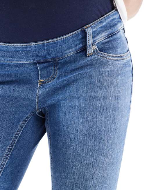 ONLY Maternity – Mellanblå, utsvängda jeans, 4 av 5