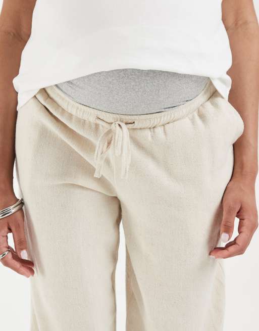 ONLY Maternity over the bump linen blend pants in beige, 3 of 5