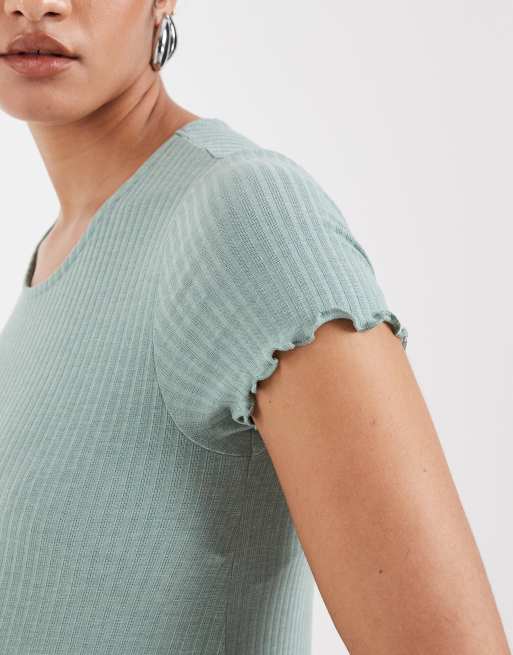 ONLY Maternity – Salviagrön, kortärmad topp med uddkant, 3 av 4