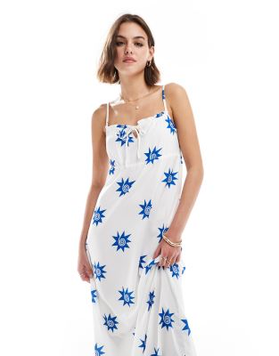 ONLY maxi slip dress with bust ruching in swirl star print in white 