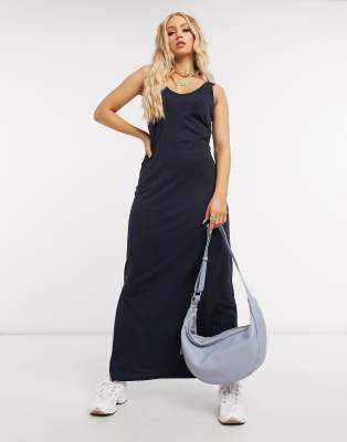 sleeveless v neck maxi dress