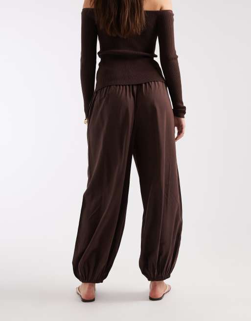 ONLY mid rise balloon trouser in chocolate, 3 of 5