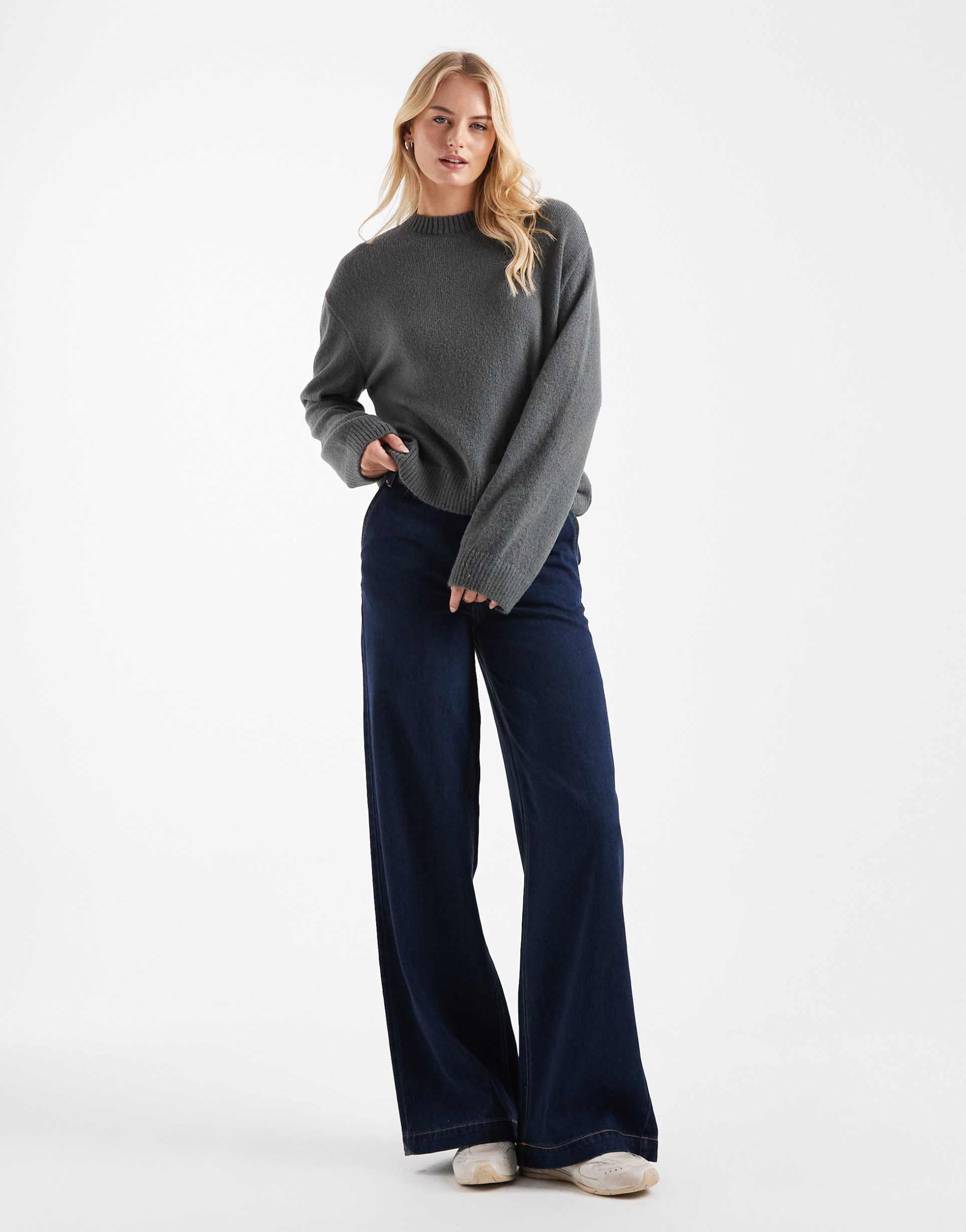 only mid waist extra wide leg jeans in dark blue