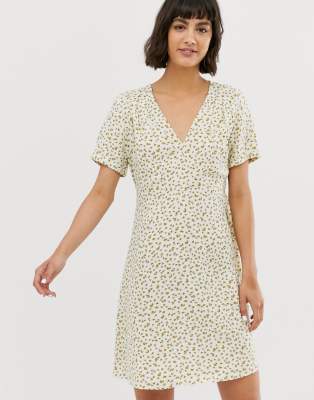 Only - Geblümtes Mini-Skaterkleid - Weiß