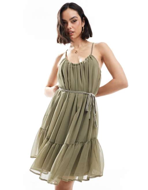 ONLY – Minikleid in Khaki mit abnehmbarem Bindegürtel und tiefem Saum