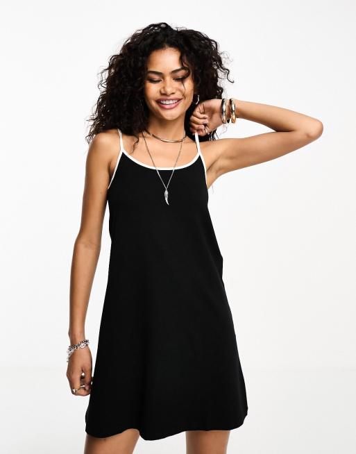 Only – Minikleid mit Kontrastdesign in Schwarz und Weiß