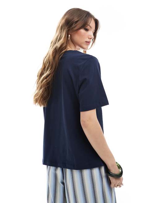 ONLY moon graphic boyfriend fit T-shirt in navy, 4 of 4