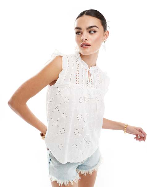 ONLY - Mouwloze broderie top in wit - view 1