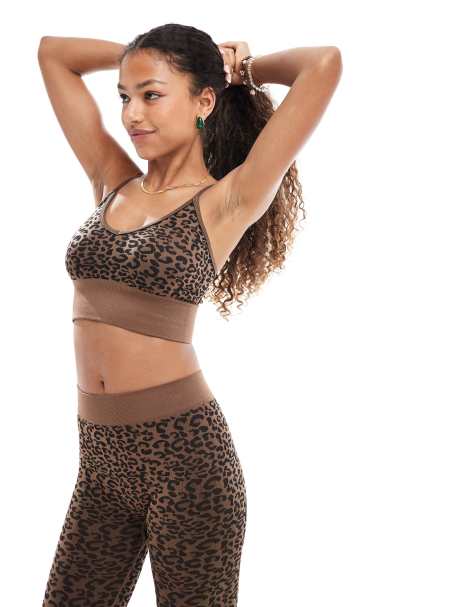 ONLY - Naadloze bralette in dierenprint, deel van co-ord set - view 1