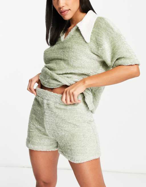 Only – Nachtwäsche – Exklusives Lounge-Set aus flauschigem Strick mit Polo-Oberteil und Shorts, 4 von 4